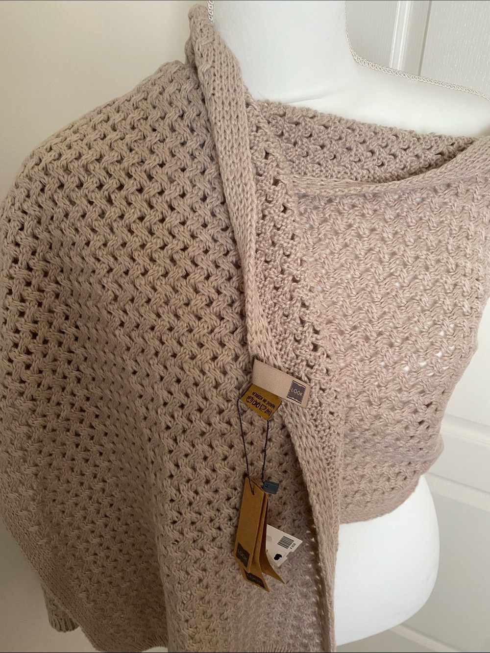 Taupe Cape Scar LOOK brand